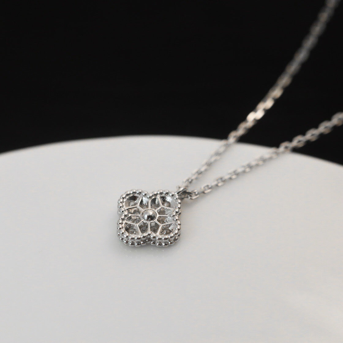 [Glow Muse]CLOVER MINI 9.5MM PENDANT DIAMOND NECKLACE