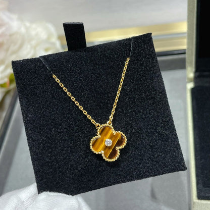 [Glow Muse]CLOVER 15MM DIAMOND AND YELLOW TIGER'S EYE AGATE necklace