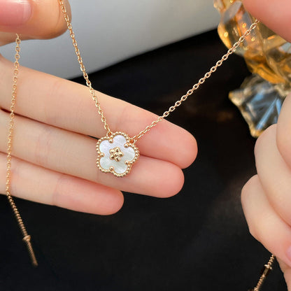 [Glow Muse]LUCKY  WHITE MOP  PLUM BLOSSOM NECKLACE