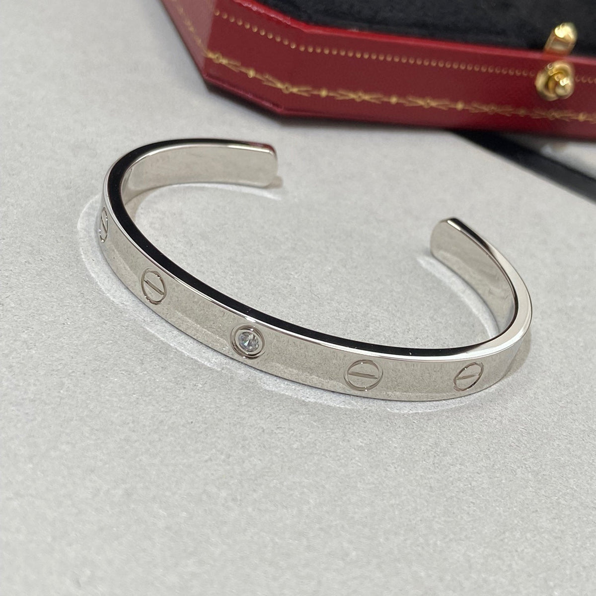 [Glow Muse]LOVE BRACELET 6.1MM 1 DIAMOND OPEN CUFF