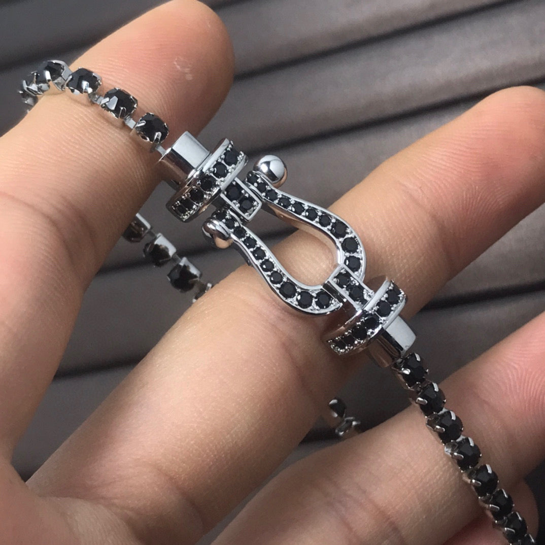 [Glow Muse]FORCE  LARGE HORSESHOE FULL DIAMOND TENNIS BRACELET