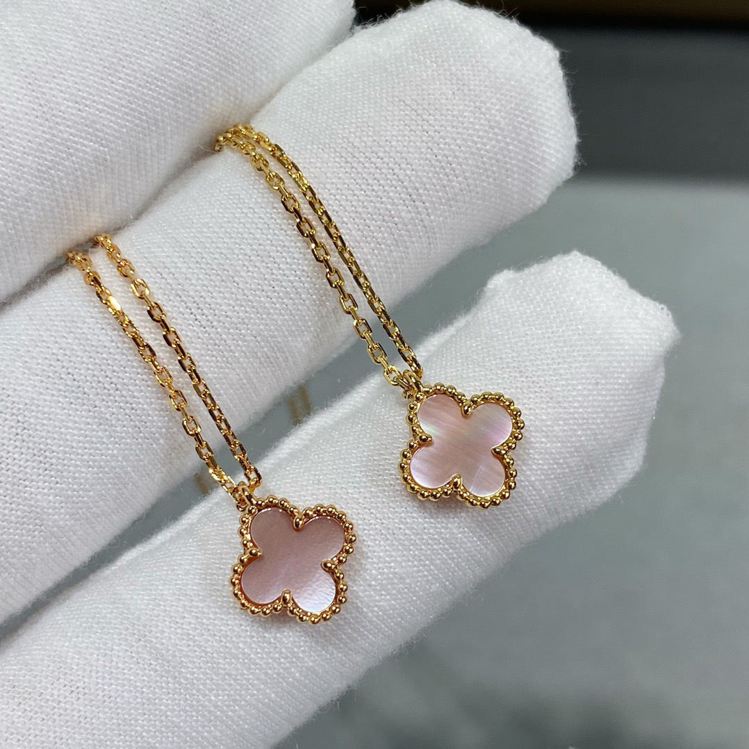 [Glow Muse]CLOVER 15MM PINK MOTHER-OF-PEARL SINGLE FLOWER NECKLACE