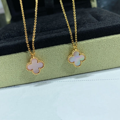 [Glow Muse]CLOVER 15MM PINK MOTHER-OF-PEARL SINGLE FLOWER NECKLACE