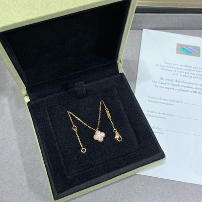[Glow Muse]CLOVER 15MM PINK MOTHER-OF-PEARL SINGLE FLOWER NECKLACE