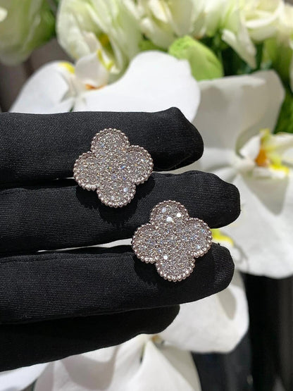 [Glow Muse]CLOVER 20MM MOTIFS DIAMOND STUD EARRINGS SILVER