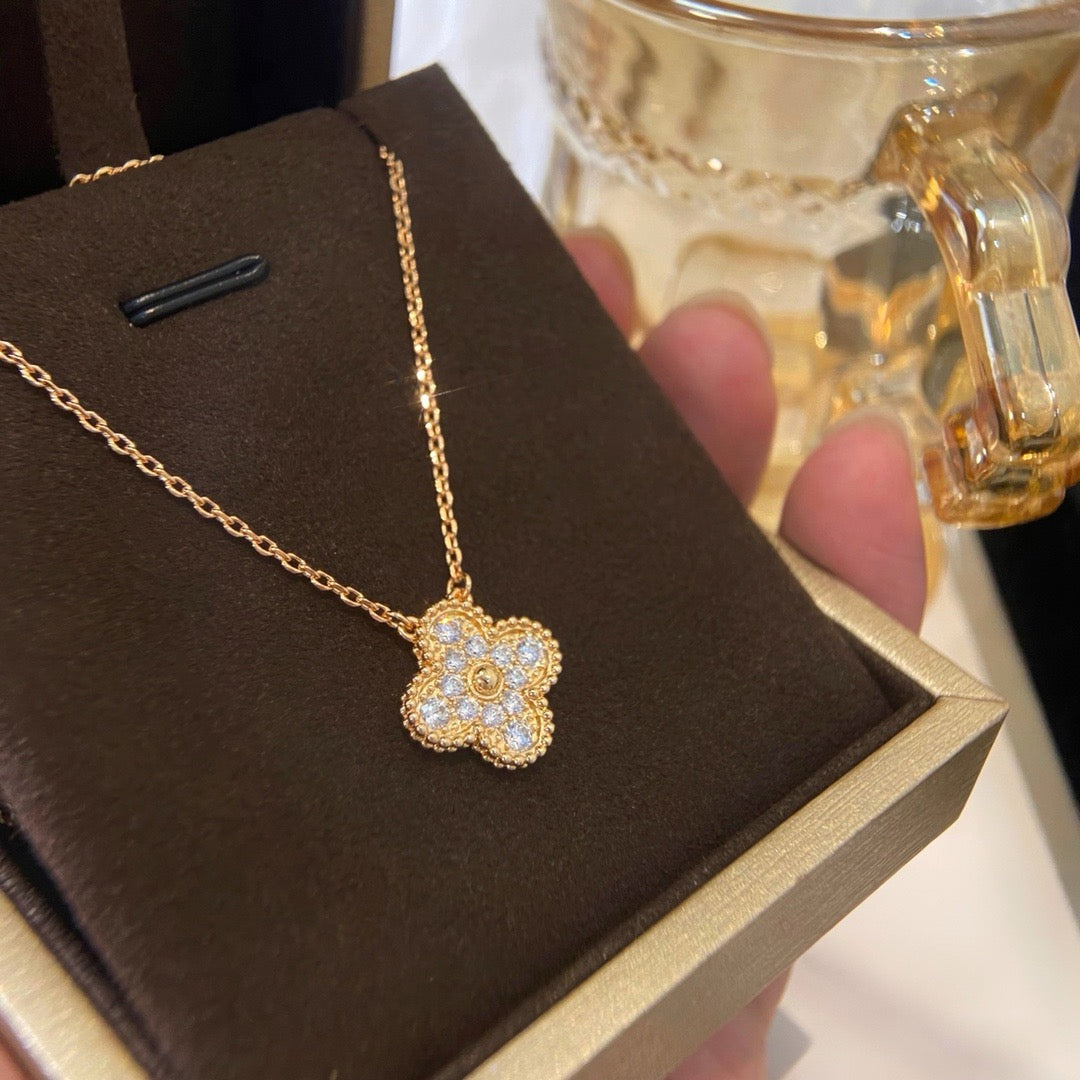 [Glow Muse]CLOVER 15MM DIAMOND SINGLE FLOWER NECKLACE