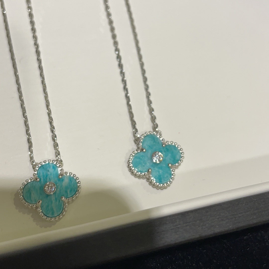 [Glow Muse]CLOVER 15MM DIAMOND SVRES PORCELAIN  NECKLACE SILVER