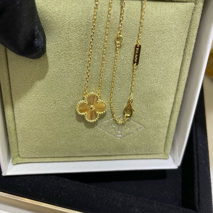 [Glow Muse]CLOVER 15MM LASER NECKLACE