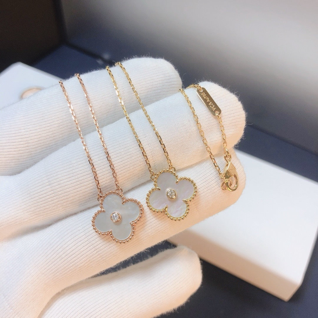 [Glow Muse]CLOVER 15MM DIAMOND WHITE FRITILLARIA NECKLACE