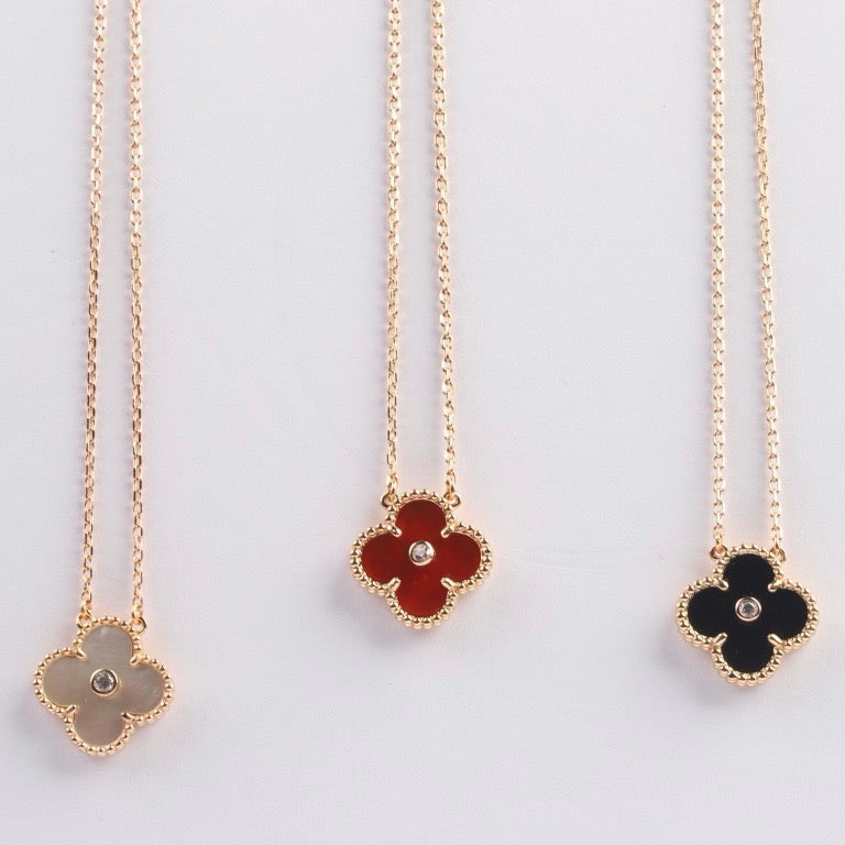 [Glow Muse]CLOVER 15MM DIAMOND CARNELIAN NECKLACE