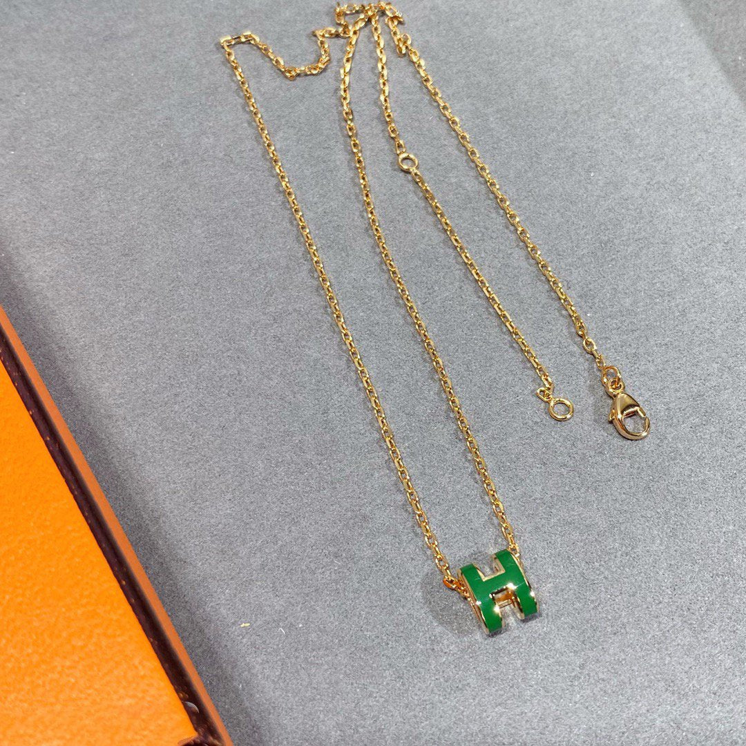 [Glow Muse]POP H GREEN NECKLACE SILVER AND GOLD