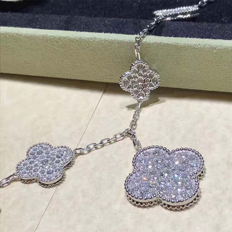 [Glow Muse]CLOVER 6 MOTIFS SILVER DIAMOND BRACELET
