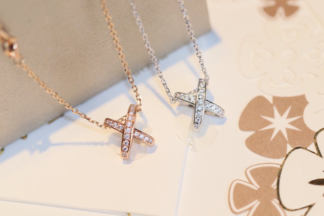 [Glow Muse]JEUX DE DIAMOND NECKLACE