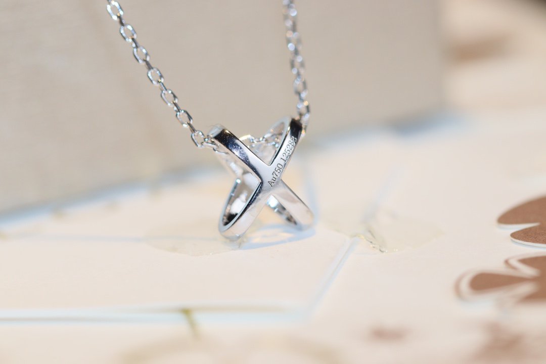 [Glow Muse]JEUX DE DIAMOND NECKLACE