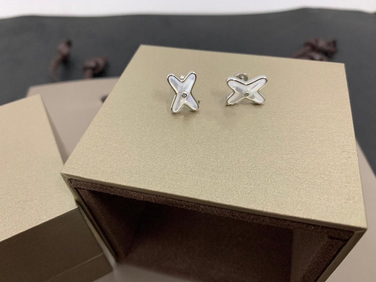 [Glow Muse]JEUX DE WHITE MOP SILVER DIAMOND EARRINGS