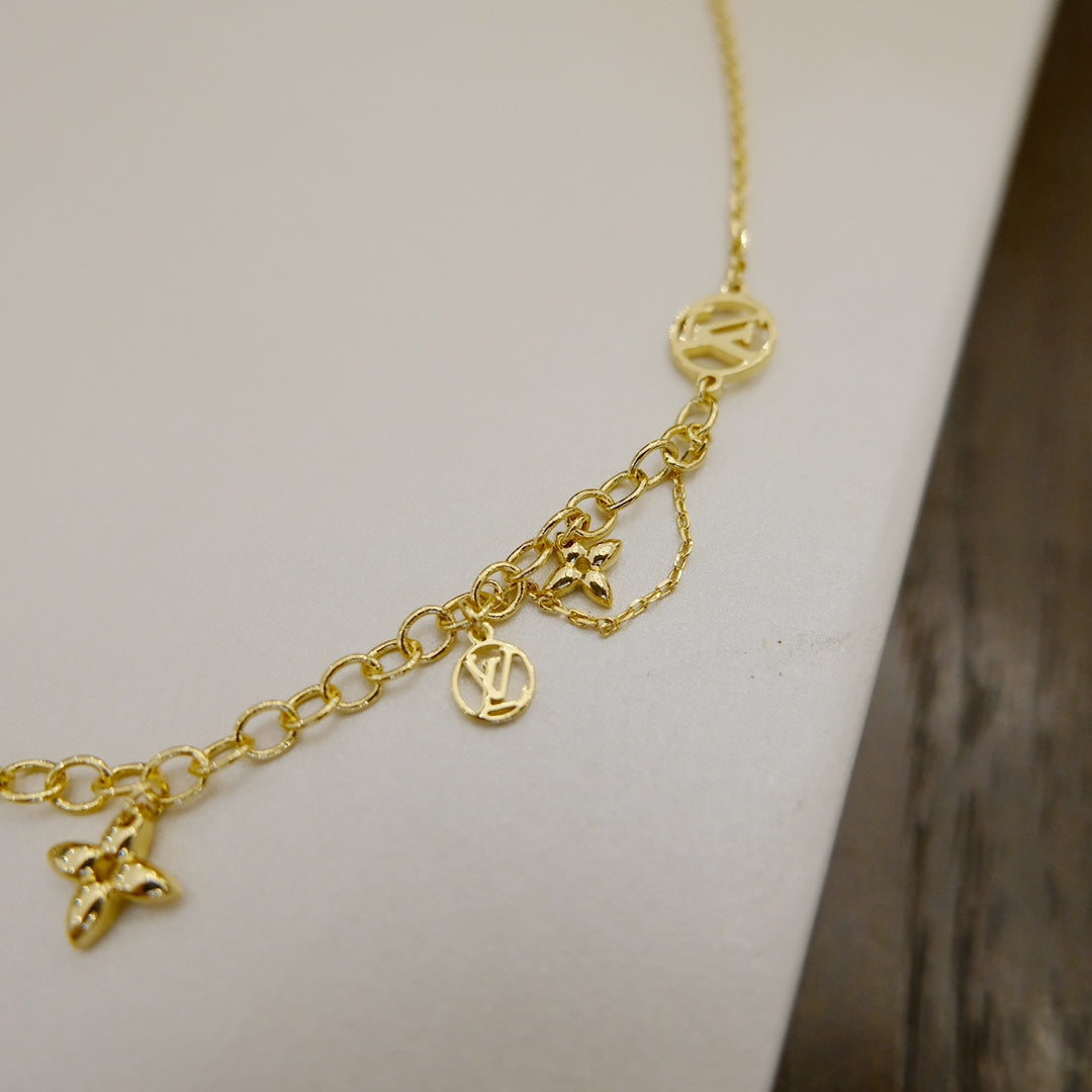 [Glow Muse]BLOOMING SUPPLE NECKLACE BRASS