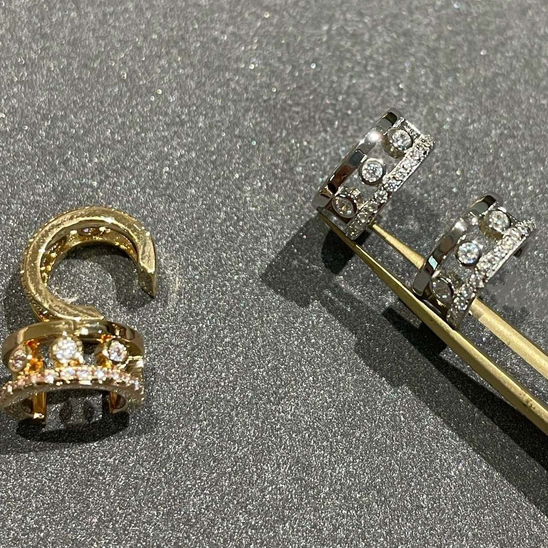 [Glow Muse]MOVE ROMANE EARRINGS DIAMOND