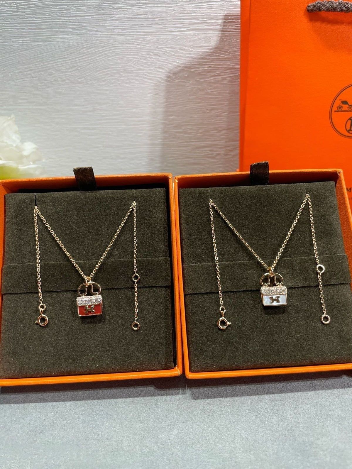 [Glow Muse]H CIRCE MOISSANITE PENDANT NECKLACE GOLD
