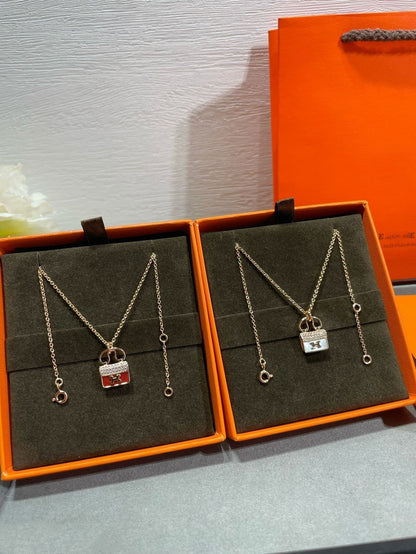 [Glow Muse]H CIRCE MOISSANITE PENDANT NECKLACE GOLD