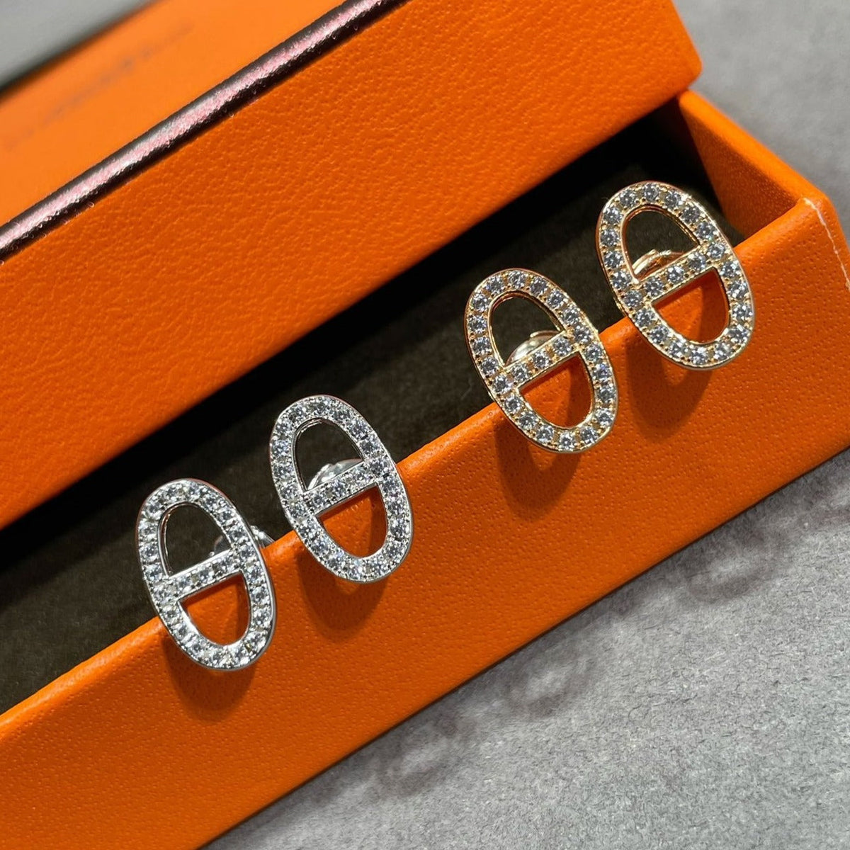 [Glow Muse]HM FULL DIAMOND PIG NOSE STUD EARRINGS