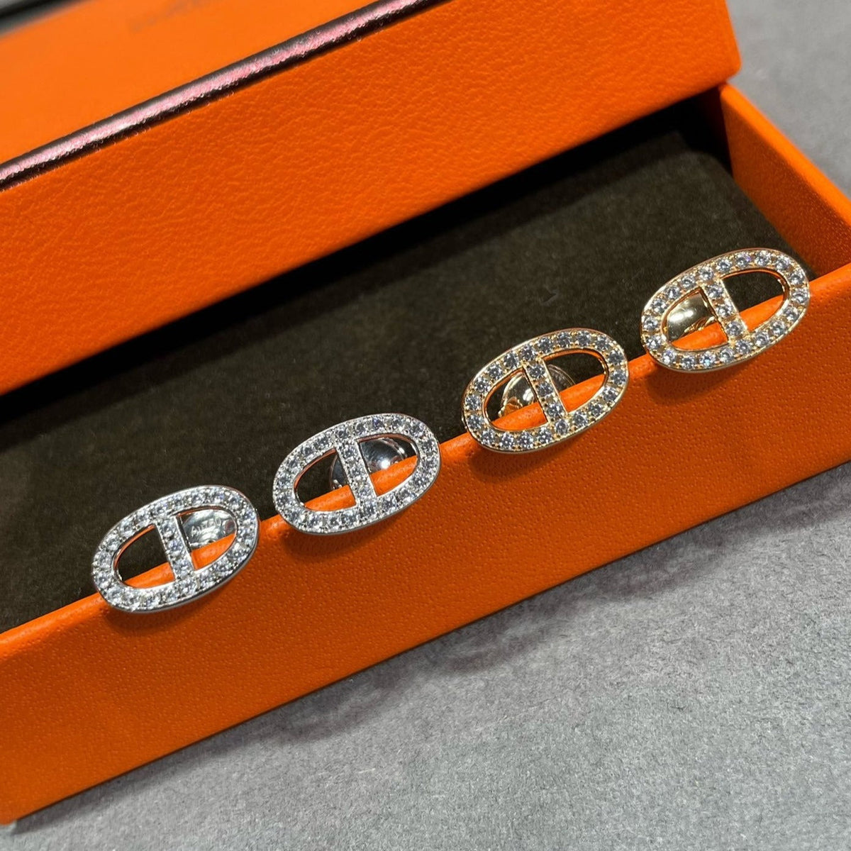 [Glow Muse]HM FULL DIAMOND PIG NOSE STUD EARRINGS