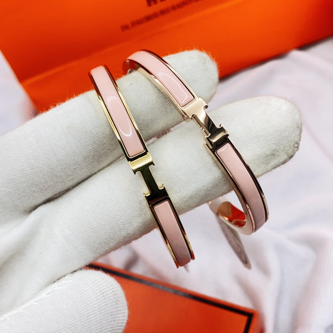 [Glow Muse]CLASSIC HM CLIC  PINK 8MM ENAMEL BRACELET