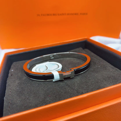 [Glow Muse]CLASSIC HM CLIC BLACK 8MM ENAMEL BRACELET