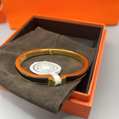 [Glow Muse]CLASSIC HM CLIC BLACK 8MM ENAMEL BRACELET