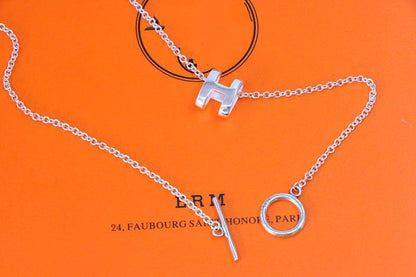 [Glow Muse]HM NECKLACE H LETTER OVAL SERIES