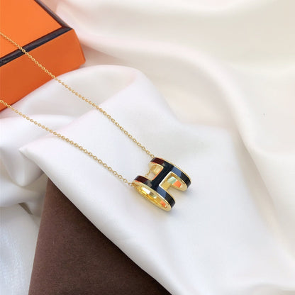 [Glow Muse]HM CLIC BLACK ENAMEL GOLD NECKLACE