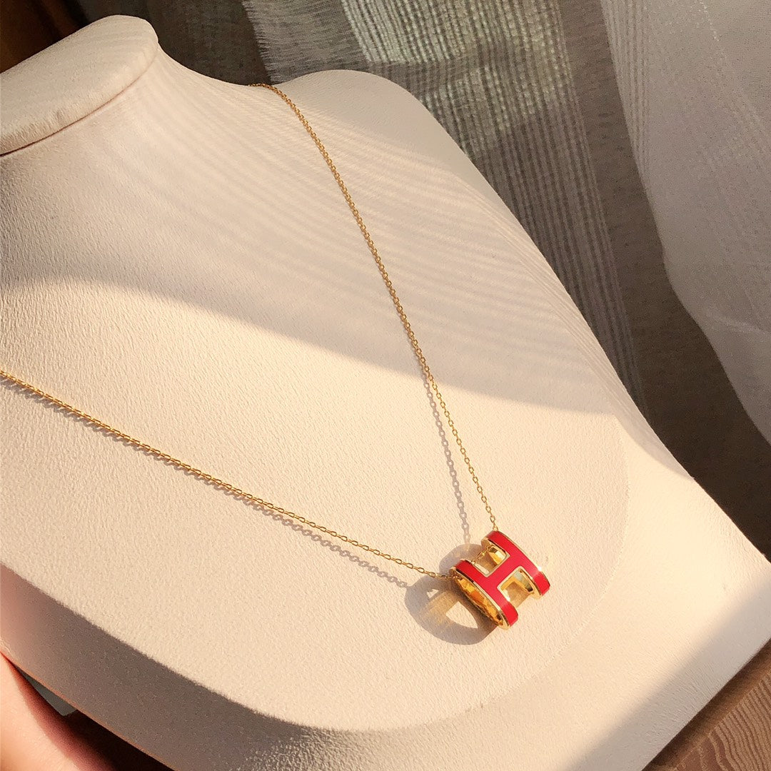 [Glow Muse]HM CLIC RED ENAMEL GOLD NECKLACE