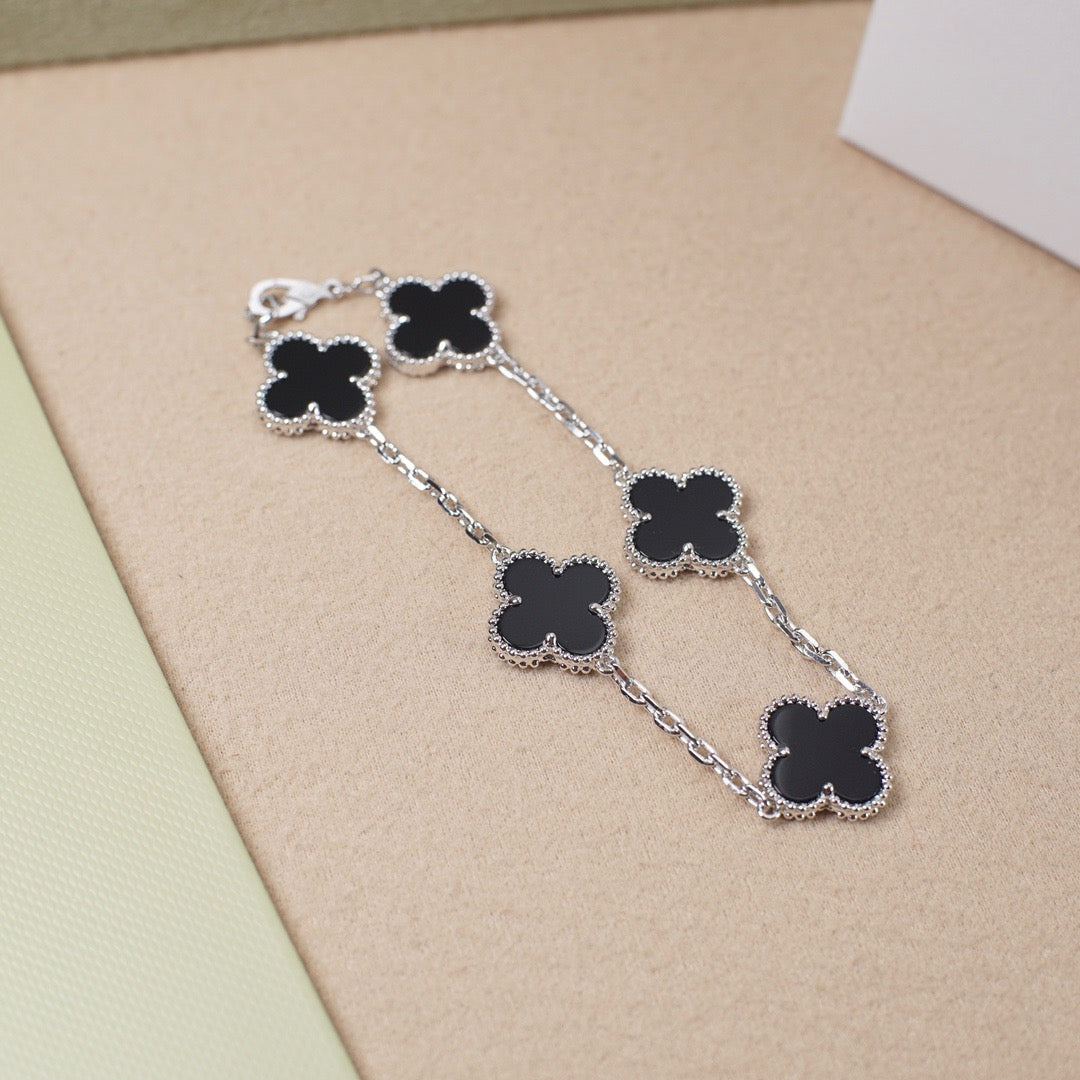 [⭐Glow Muse] CLOVER 5 MOTIF ONYXS BRACELET COLLECTION