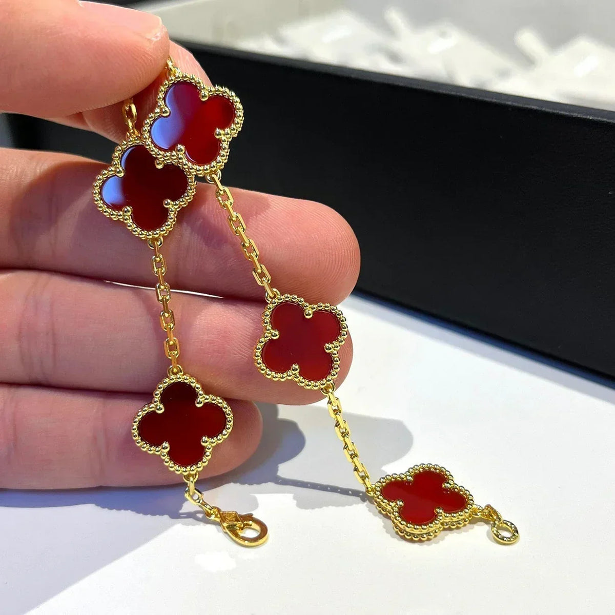 [⭐Glow Muse] CLOVER 5 MOTIF RED CORNELIAN BRACELET COLLECTION