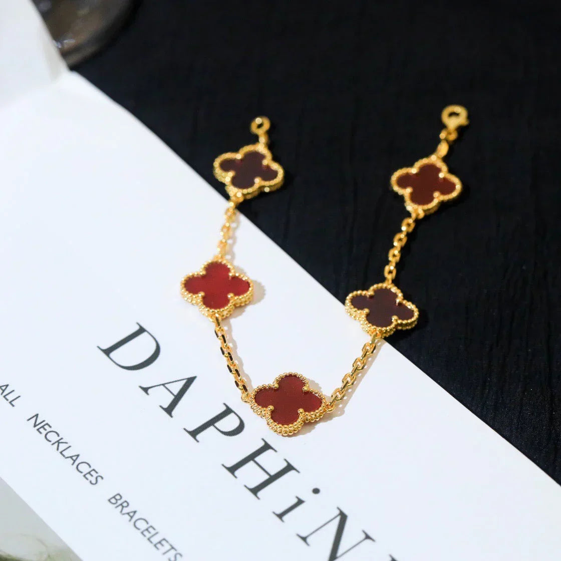 [⭐Glow Muse] CLOVER 5 MOTIF RED CORNELIAN BRACELET COLLECTION