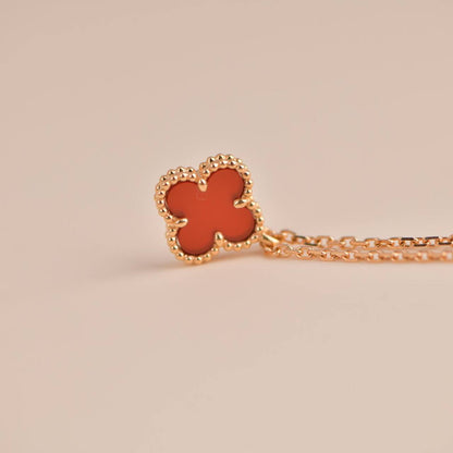 [Glow Muse]CLOVER MINI 9.5MM WHITE CARNELIANS NECKLACE