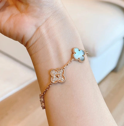 [⭐Glow Muse] CLOVER 5 MOTIF GRAY MOP BRACELET COLLECTION