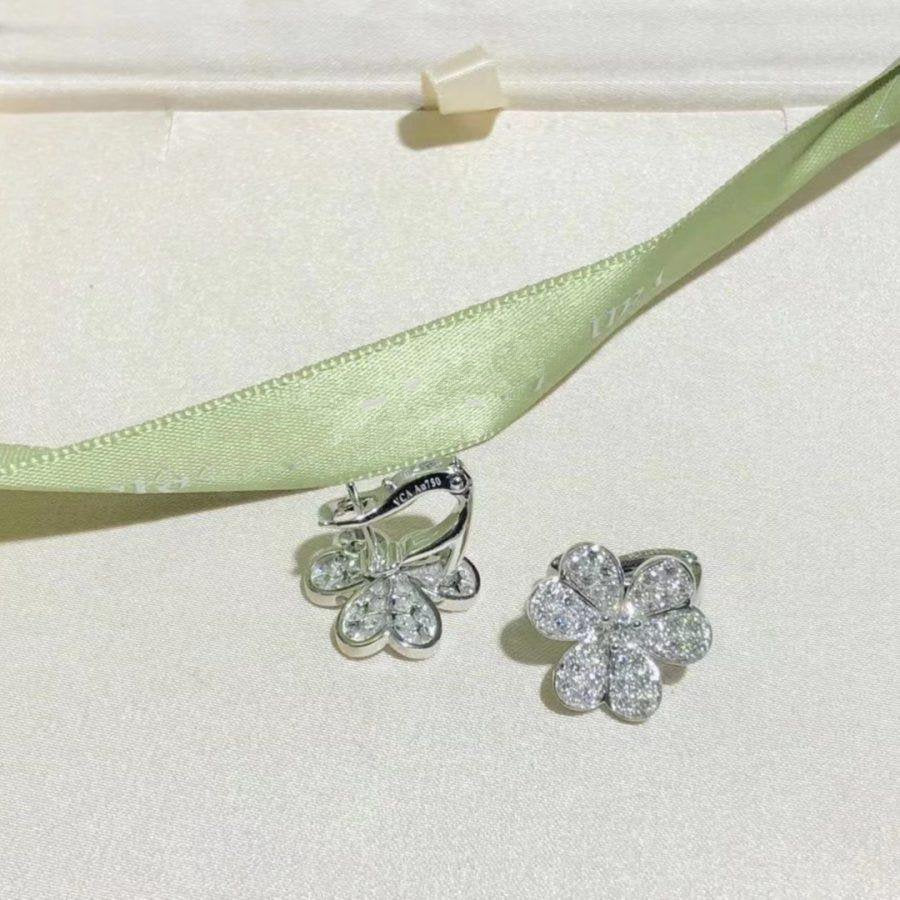 [Glow Muse]FRIVOLE SILVER FLOWER DIAMOND EARRINGS