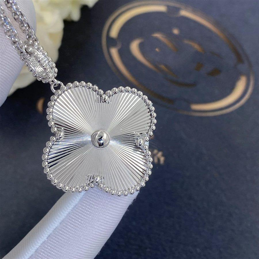 [Glow Muse]CLOVER 25MM SILVER BIG CLOVER NECKLACE