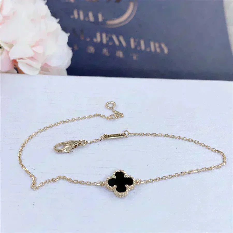 [Glow Muse]CLOVER ONYX SINGLE FLOWER BRACELET