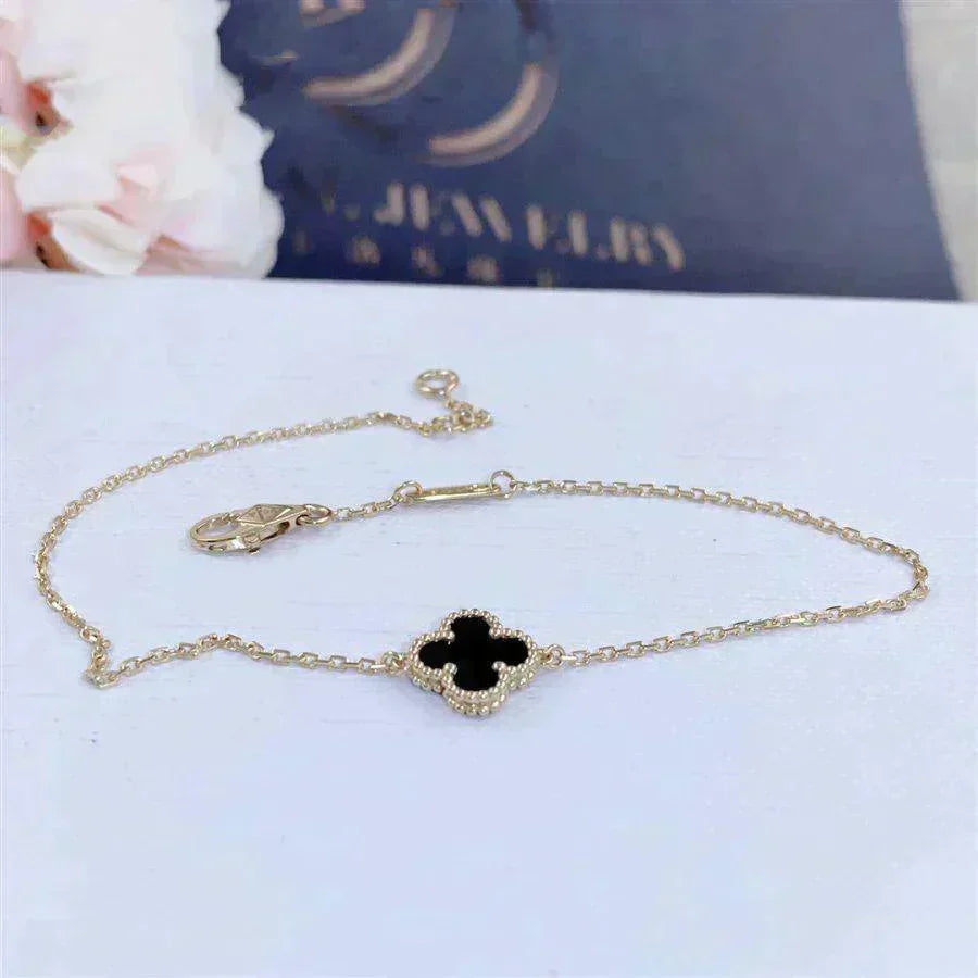 [Glow Muse]CLOVER ONYX SINGLE FLOWER BRACELET