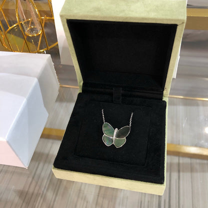 [Glow Muse]LARGE BUTTERFLY SILVER PENDANT DIAMOND NECKLACE