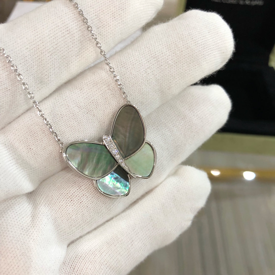 [Glow Muse]LARGE BUTTERFLY SILVER PENDANT DIAMOND NECKLACE