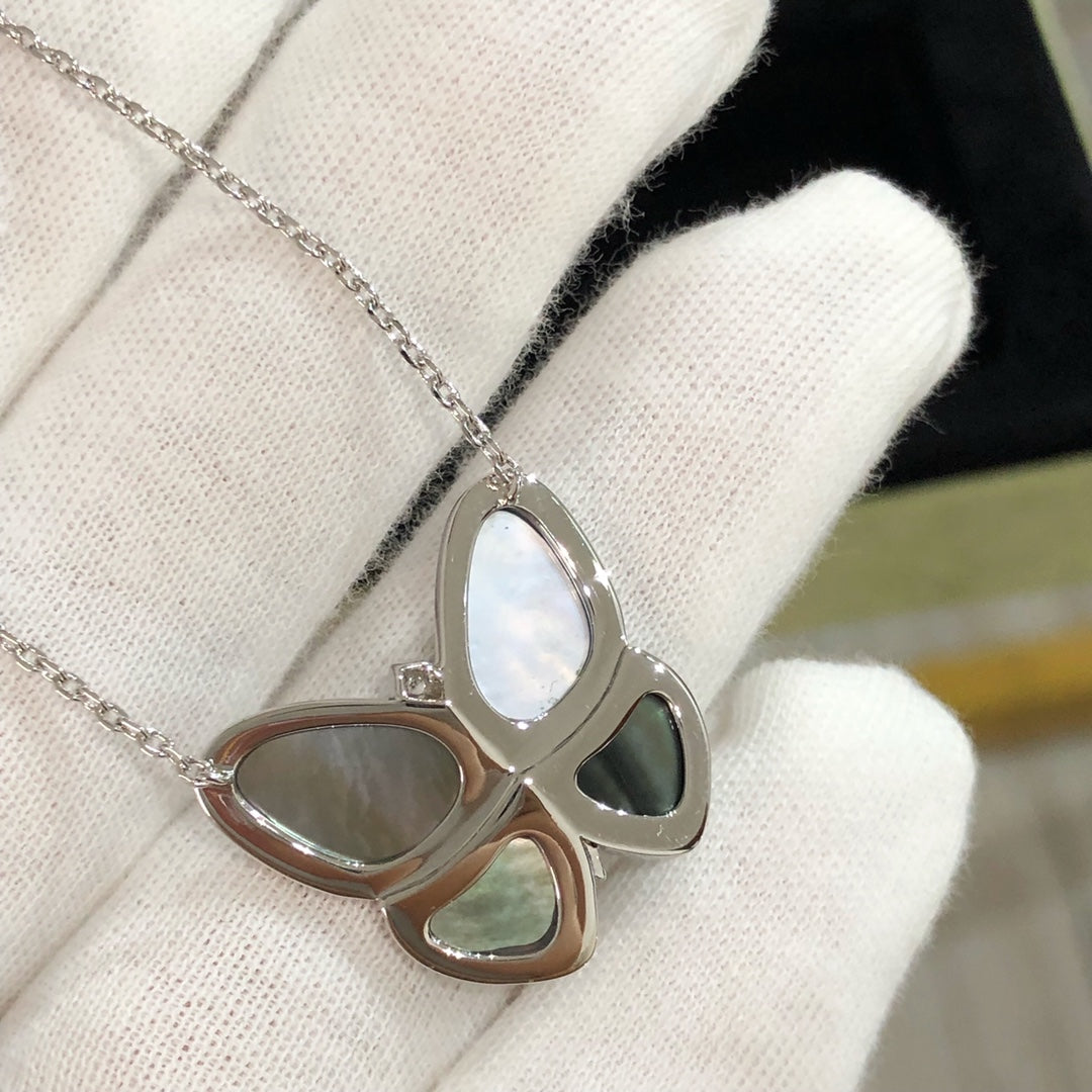 [Glow Muse]LARGE BUTTERFLY SILVER PENDANT DIAMOND NECKLACE