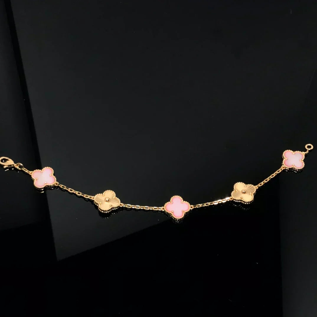 [⭐Glow Muse] CLOVER 5 MOTIFS  PINK MOP BRACELET COLLECTION
