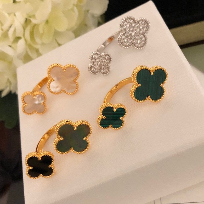 [Glow Muse]CLOVER BETWEEN THE FINGER RING