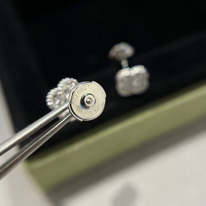 [Glow Muse]CLOVER MINI DIAMOND STUD EARRINGS